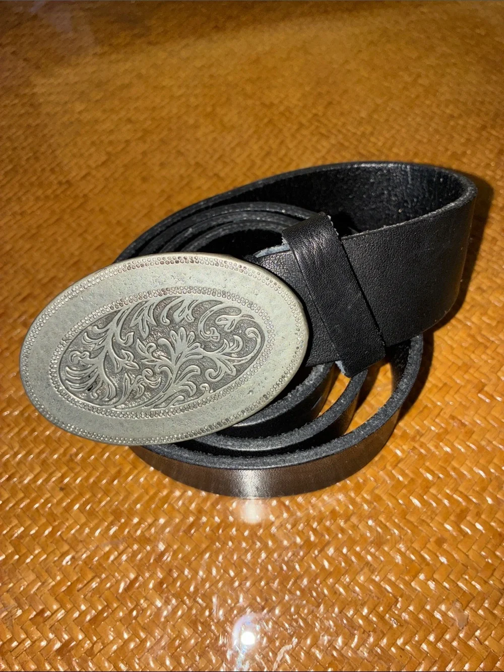 Paul Smith black leather belt. Signed Oval Floral silver buckle. England. Sz41